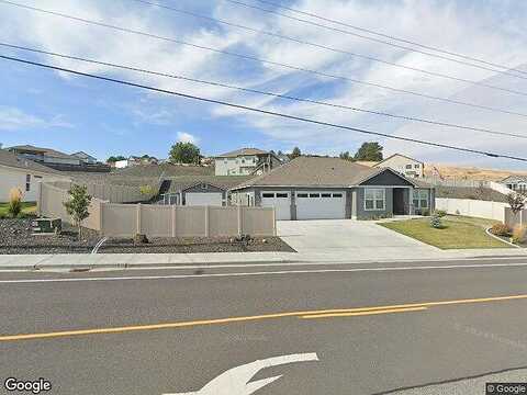 38Th, WEST RICHLAND, WA 99353