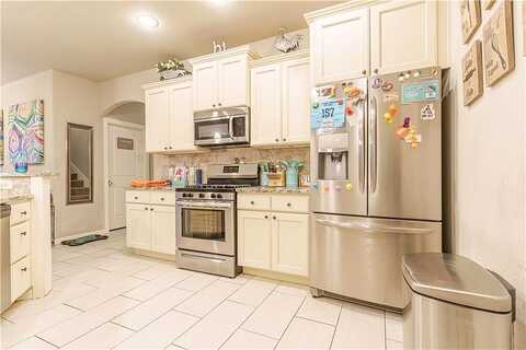 Abbey, CENTERTON, AR 72719