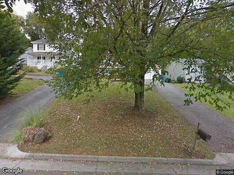 Locust Grove, ROANOKE, VA 24012
