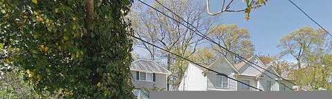 Woodland, HUNTINGTON, NY 11743