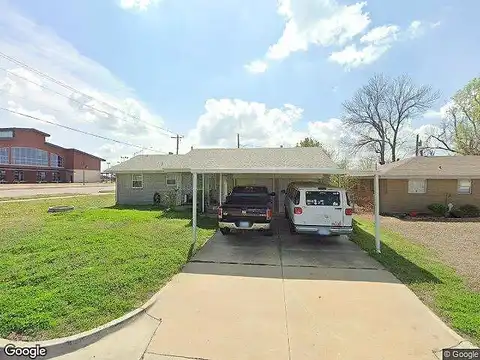 6Th, MOORE, OK 73160