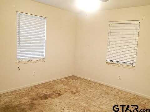 Swift, PALESTINE, TX 75801