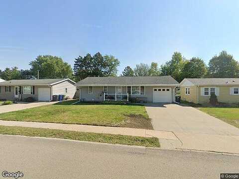 12Th, CLINTON, IA 52732
