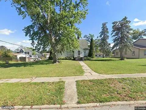 East, TOLEDO, IA 52342