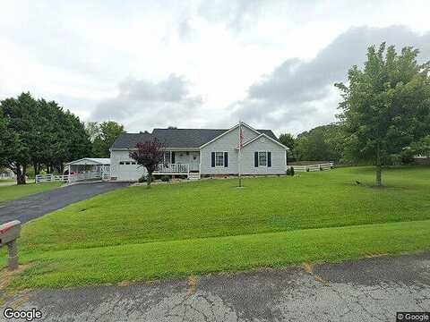 Allie, FARMVILLE, VA 23901