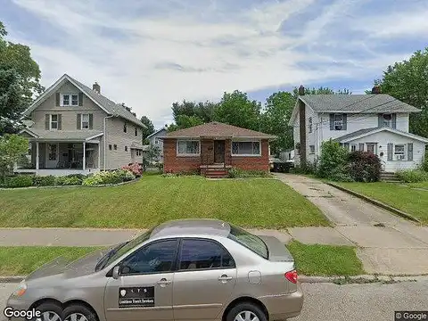 Brown, AKRON, OH 44301