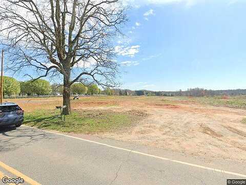 Peppervine Ln, STATESVILLE, NC 28625