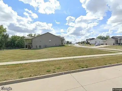 Hunter, ADEL, IA 50003