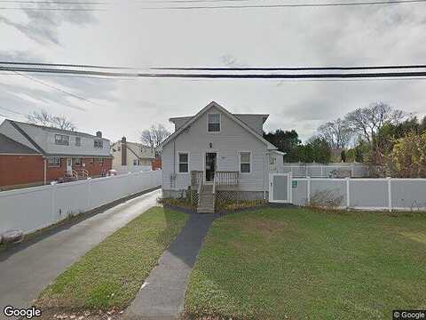 44Th, LINDENHURST, NY 11757