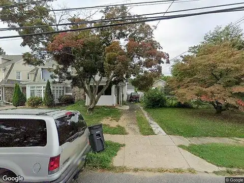Parkway, CHESTER, PA 19013