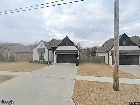 Boston, BROKEN ARROW, OK 74012
