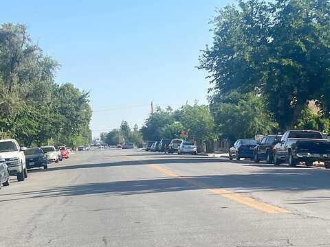 6Th, BAKERSFIELD, CA 93304