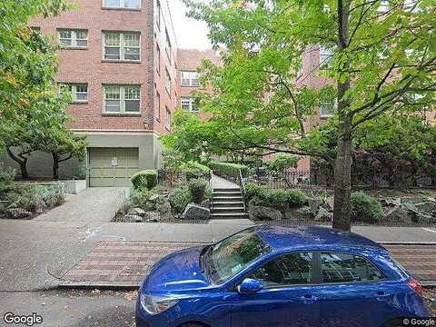 Warren, SEATTLE, WA 98109