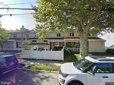 Richmond Ave 114 114 114, Staten Island, NY 10314