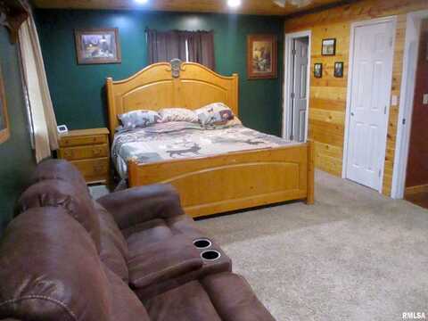 Whisper, BENTON, IL 62812