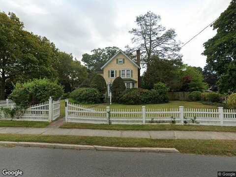 Warner, ROSLYN HEIGHTS, NY 11577