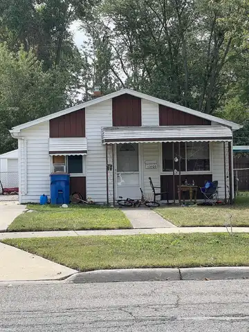 Stephens, WARREN, MI 48089