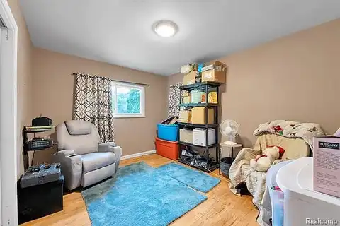 Garfield, REDFORD, MI 48239