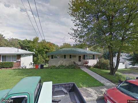 16Th Ave, BEAVER FALLS, PA 15010