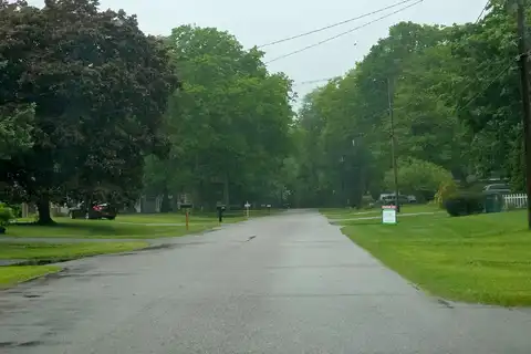 Woodland, JENISON, MI 49428