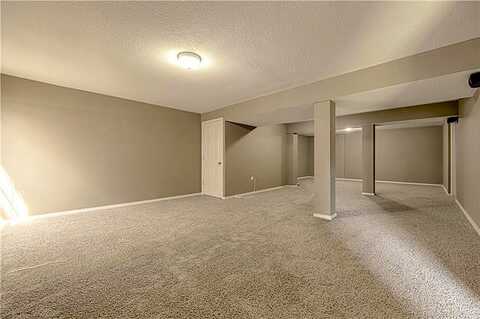 49Th, KANSAS CITY, MO 64136