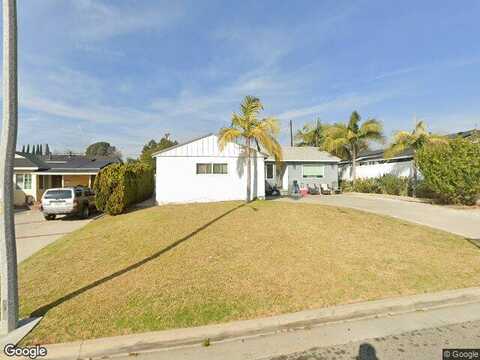Lucinda, WHITTIER, CA 90604