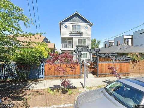 W Florentia St, SEATTLE, WA 98119