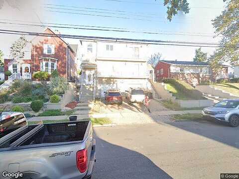 Davis Ave, KEARNY, NJ 07032