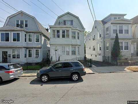 Myrtle, IRVINGTON, NJ 07111