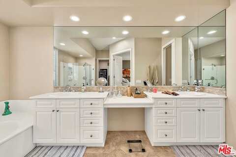 Paris, RANCHO MIRAGE, CA 92270