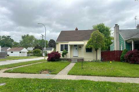 Woodside, HARPER WOODS, MI 48225