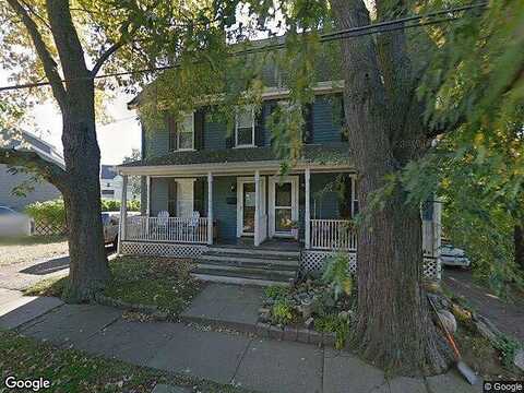 Arthur St Unit 20, Winchester, MA 01890
