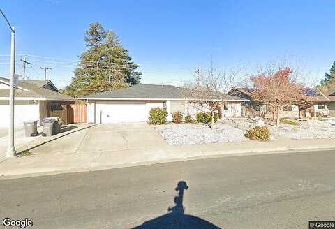 Clover, WOODLAND, CA 95695