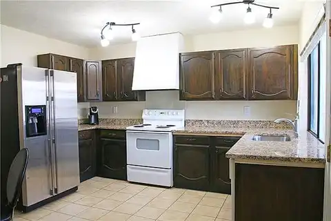 Montana, GRAND PRAIRIE, TX 75052