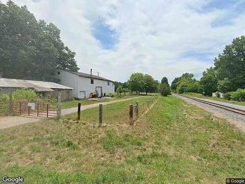 Lov Flo Station Rd E, Boaz, KY 42027