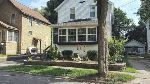 Maple, KALAMAZOO, MI 49001