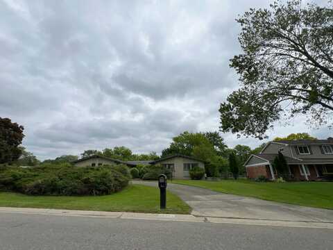 Twyckingham, SOUTHFIELD, MI 48034