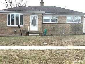 Lange, SAINT CLAIR SHORES, MI 48080