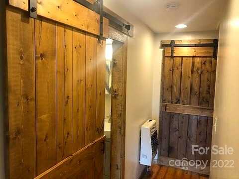 Avant, CANTON, NC 28716
