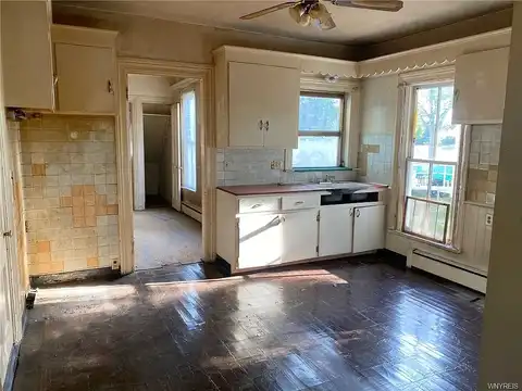 Thompson, NORTH TONAWANDA, NY 14120