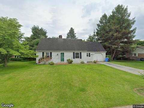 Carllyn, YORK, PA 17403