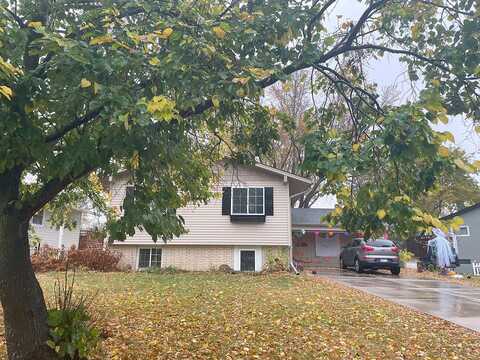 Riviera, SAINT PAUL, MN 55110