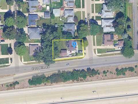 Crestwood, WARREN, MI 48088
