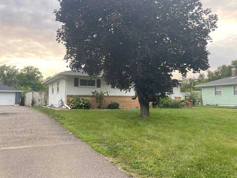 Chippewa, SAINT PAUL, MN 55109