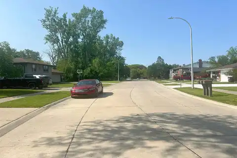 Kingsbridge, GIBRALTAR, MI 48173