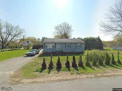 Mullins, GARDINER, ME 04345
