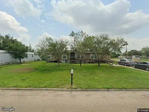 Nikkie, EDINBURG, TX 78542