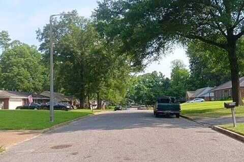 Wade, MEMPHIS, TN 38128