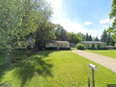 Greenlawn, COMMERCE TOWNSHIP, MI 48382