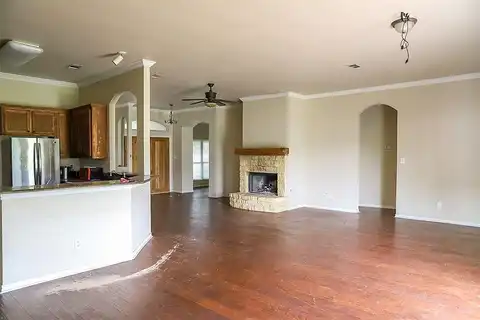 Doris Walker, BURLESON, TX 76028